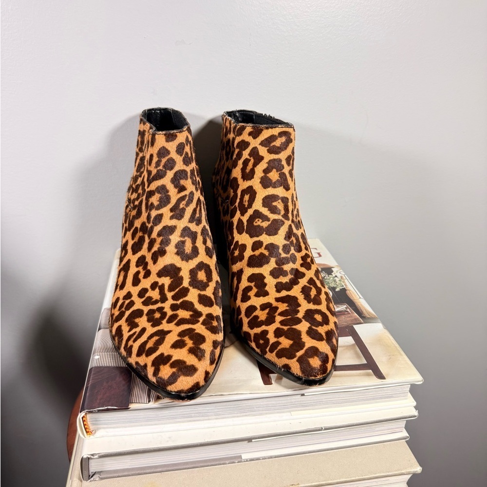 1. State Women’s Size 9 Calf Hair Leather Leopard Ankle Boots. - Picture 3 of 11